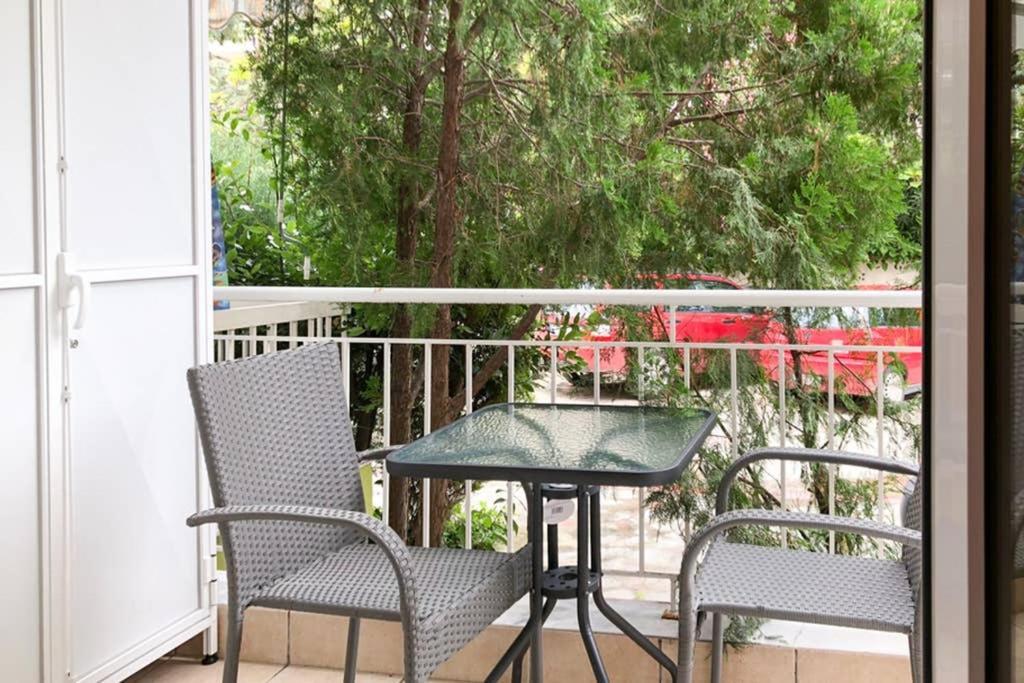 Cozy Studio Near The Beach Nea Iraklitsa ภายนอก รูปภาพ